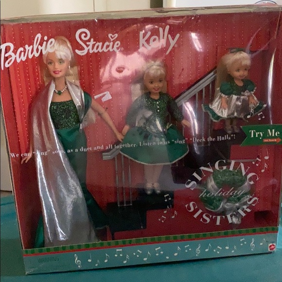 Other - 2000 Barbie Singing Sisters Set